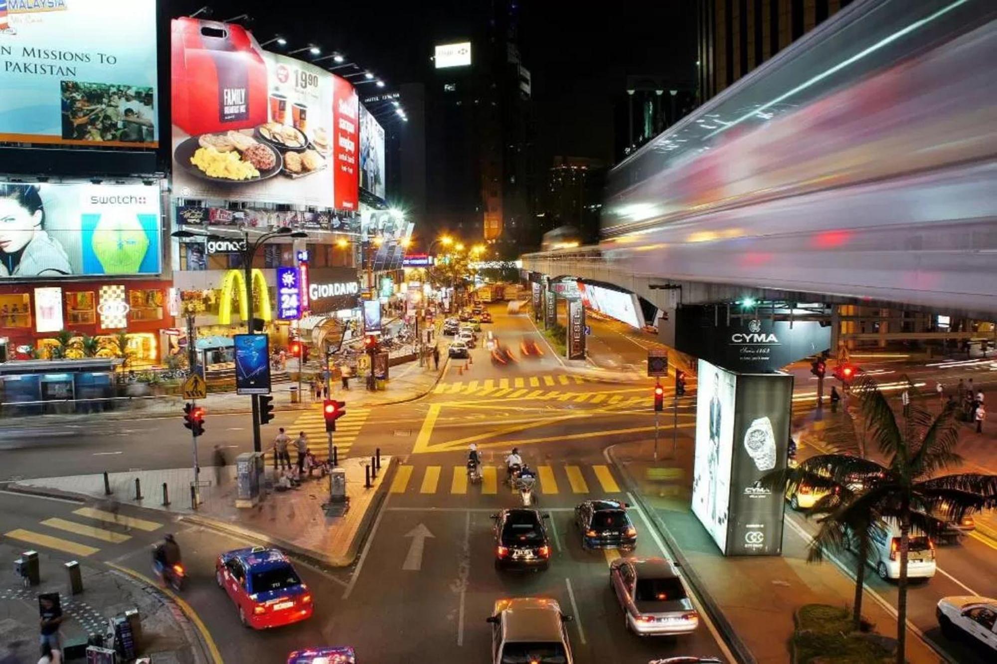 Kl Visitor Times Square * Kuala Lumpur